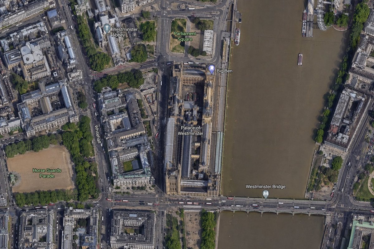 A high-resolution top-down satellite map view of central London, focused tightly on the area around Big Ben and the Palace of Westminster beside the River Thames. Show a realistic aerial...