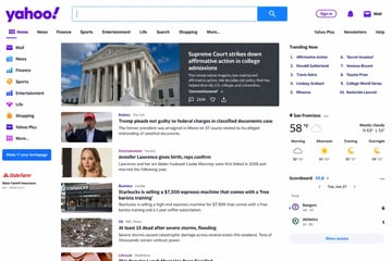 Screenshot of the Yahoo homepage.